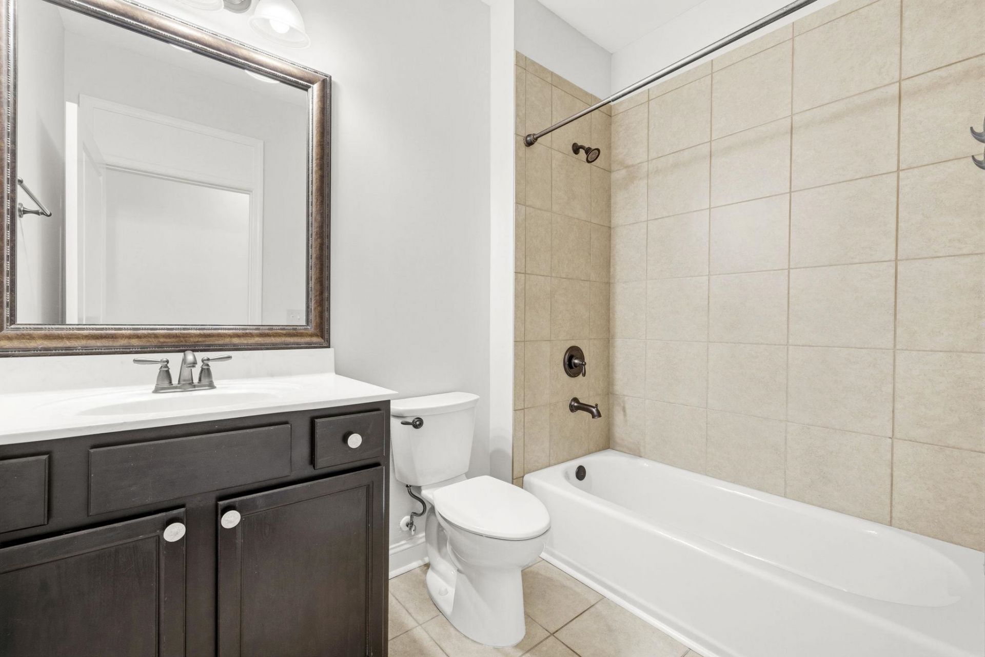 2027 Silverspring Ln.  Photo 31