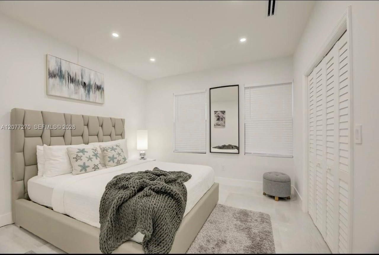 52 NE 47th St, Miami, FL 33137 Photo
