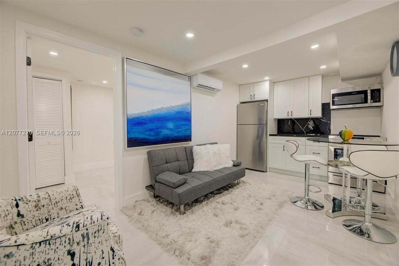 52 NE 47th St, Miami, FL 33137 Photo