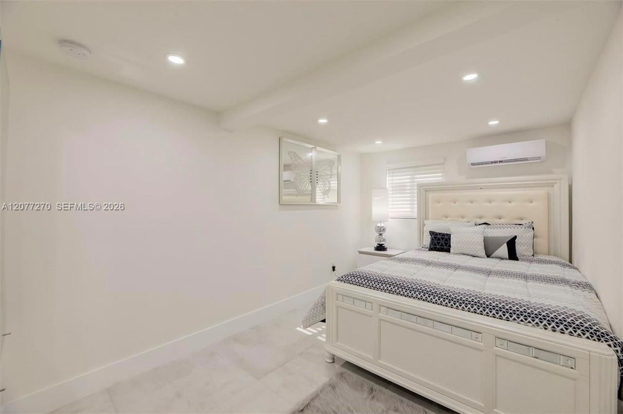 52 NE 47th St, Miami, FL 33137 Photo