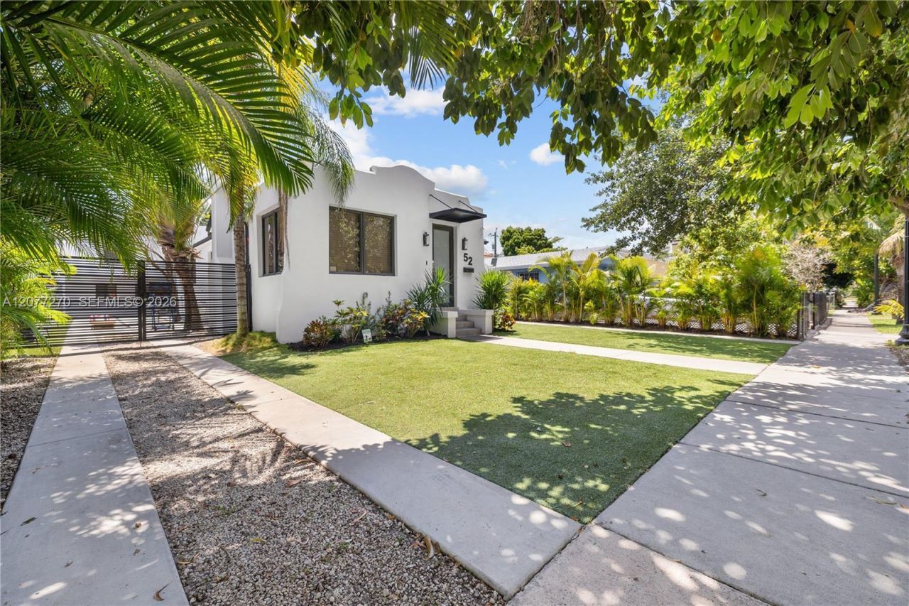 52 NE 47th St, Miami, FL 33137 Photo