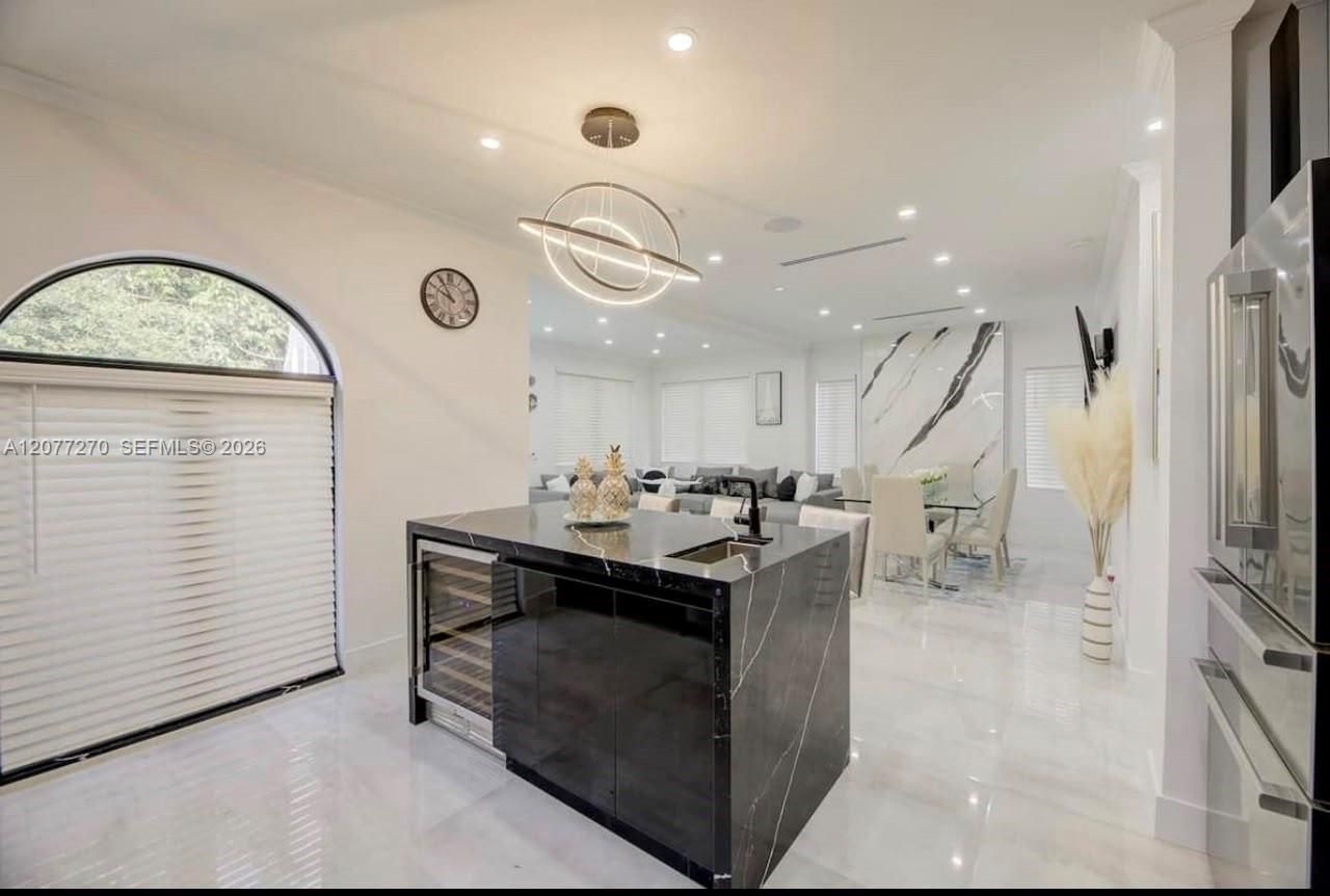52 NE 47th St, Miami, FL 33137 Photo