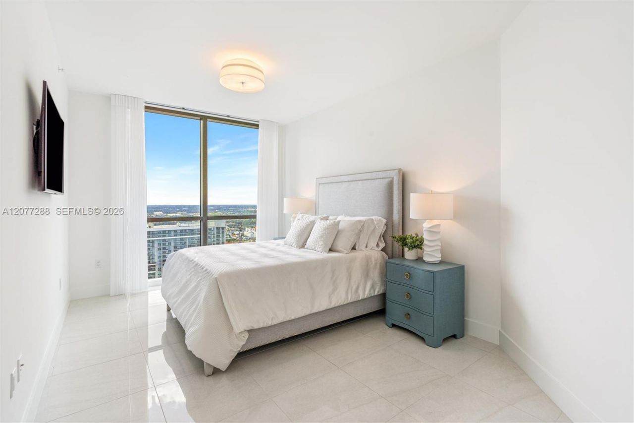 100 E Las Olas Blvd , Unit 4203, Fort Lauderdale, FL 33301 Photo