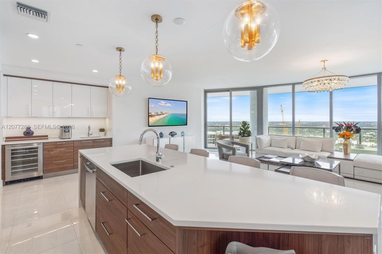 100 E Las Olas Blvd , Unit 4203, Fort Lauderdale, FL 33301 Photo