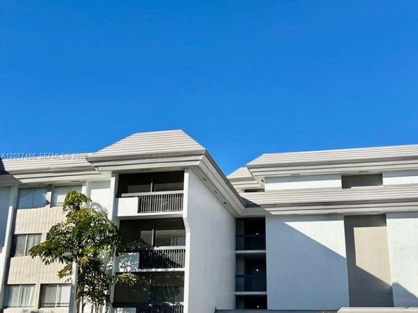 721 N Pine Island Rd , Unit 213, Plantation, FL 33324