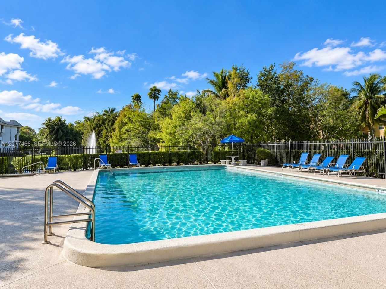 721 N Pine Island Rd, Unit 213, Plantation, FL 33324 Photo