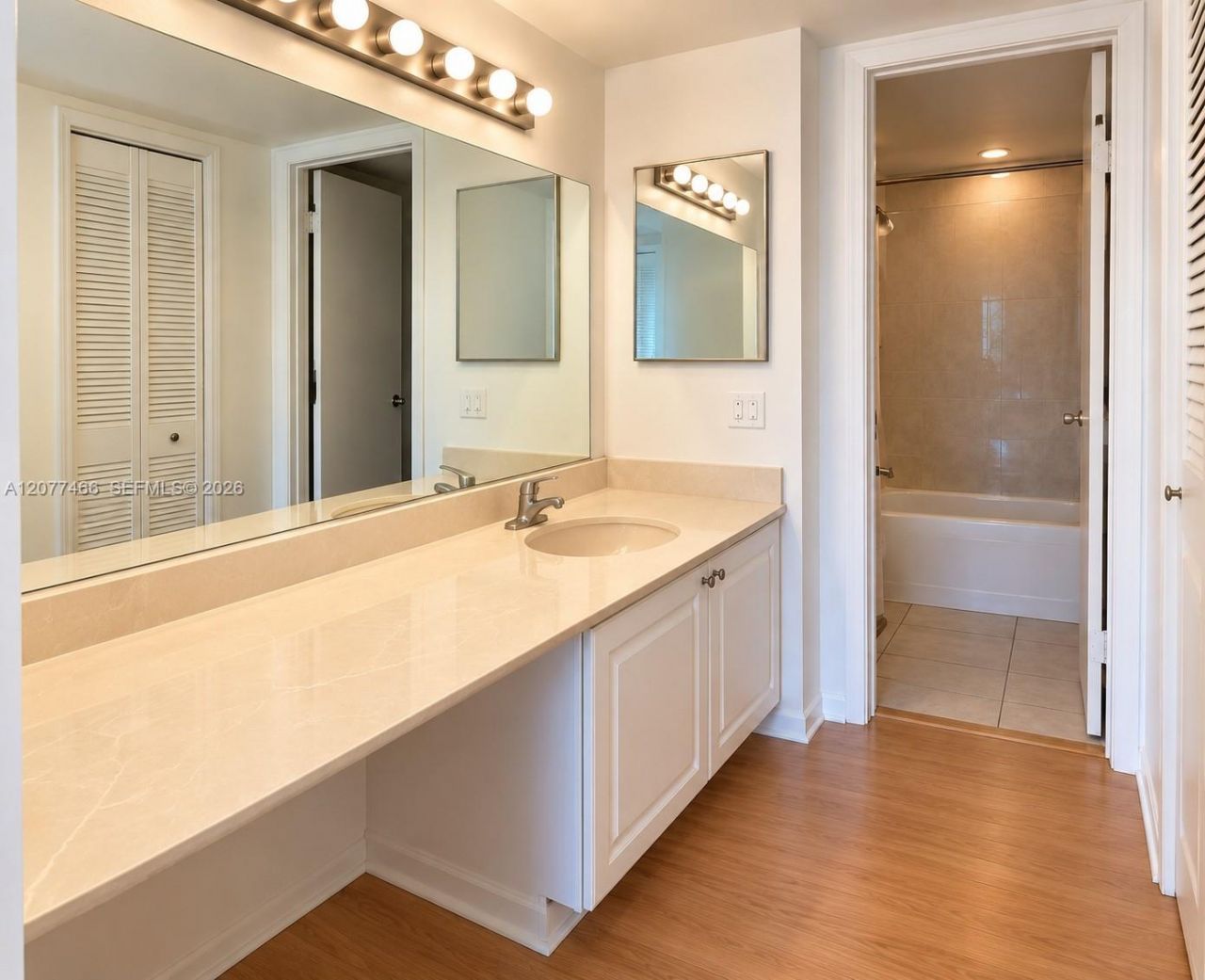 721 N Pine Island Rd, Unit 213, Plantation, FL 33324 Photo