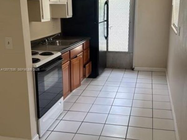 1105 SW 15th Ter , Unit 4, Fort Lauderdale, FL 33312