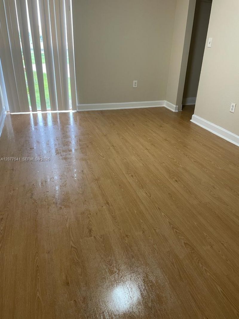 7075 NW 186th St , Unit C505, Hialeah, FL 33015 Photo