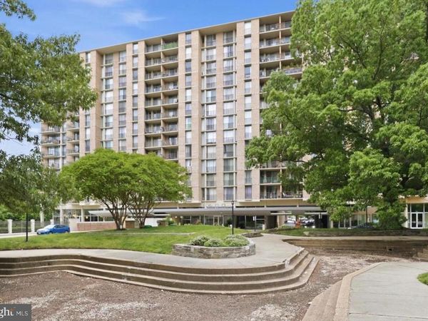 4600 S FOUR MILE RUN DRIVE, Unit 1042, ARLINGTON, VA 22204