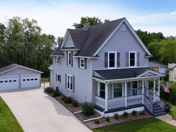 519 N Main Street, Fall River, WI 53932
