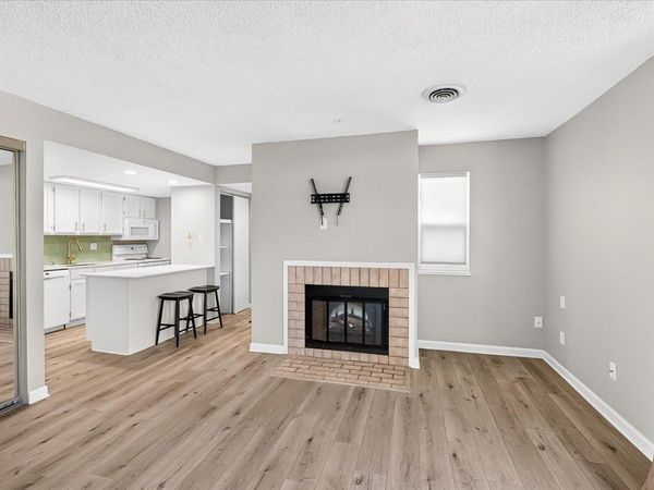 539 D'ONOFRIO Drive, Unit 1, Madison, WI 53719