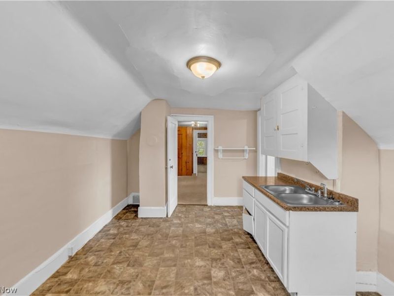 845 Dayton Street, Akron, OH 44310 Photo 18