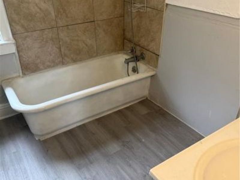 1366 Superior Avenue, Akron, OH 44307 Photo 3