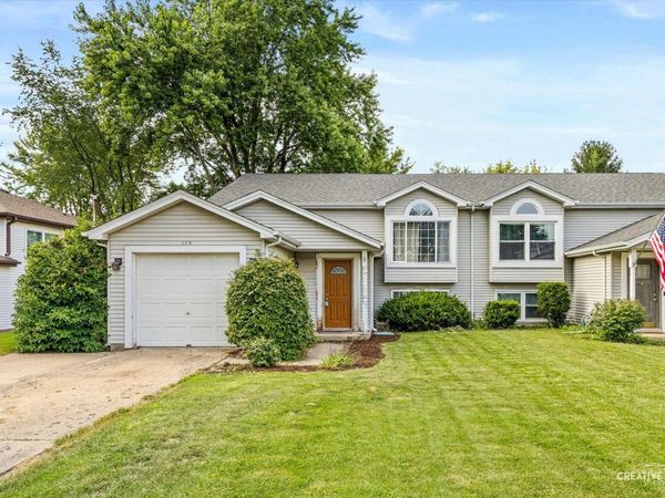 105 Meadows Drive , Sugar Grove, IL 60554