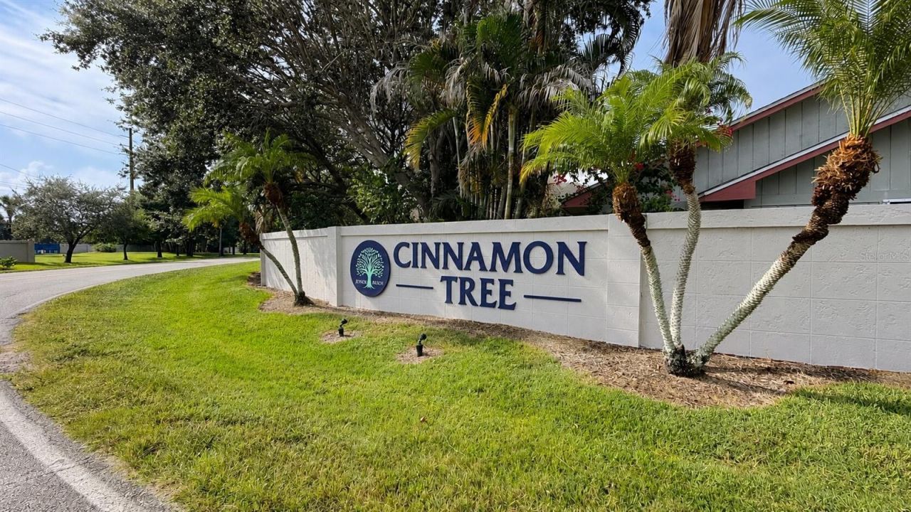 3914 NW Cinnamon Tree Circle , Jensen Beach, FL 34957 Photo