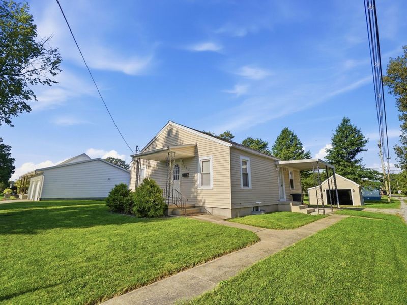 807 Court Street, Wapakoneta, OH 45895 Photo 3