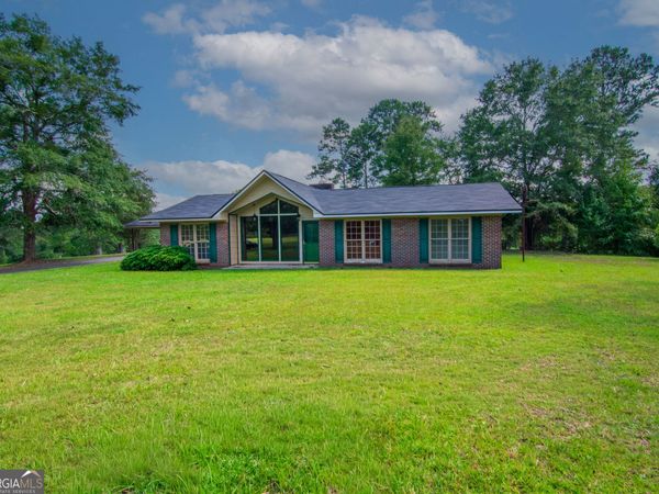 616 Twin Lakes Road, Waverly Hall, GA 31831