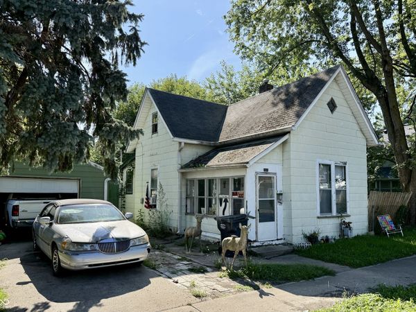 1814 Noble Street , Anderson, IN 46016