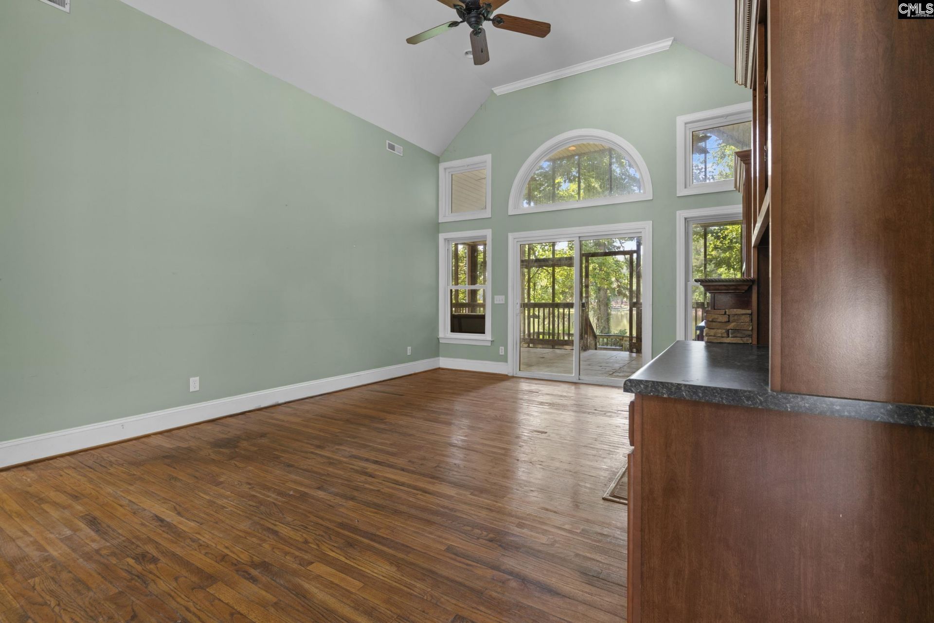 119 Emerald Lake Road  Photo 8