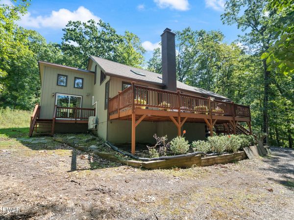 187 Radcliff Road, Bushkill, PA 18324