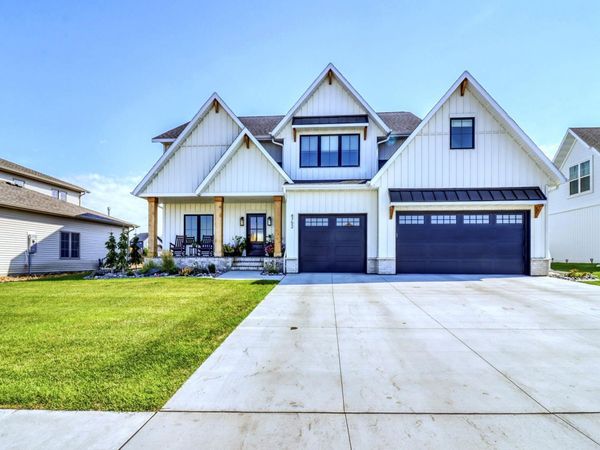 4752 Prairie Pond Crossing S, Fargo, ND 58104