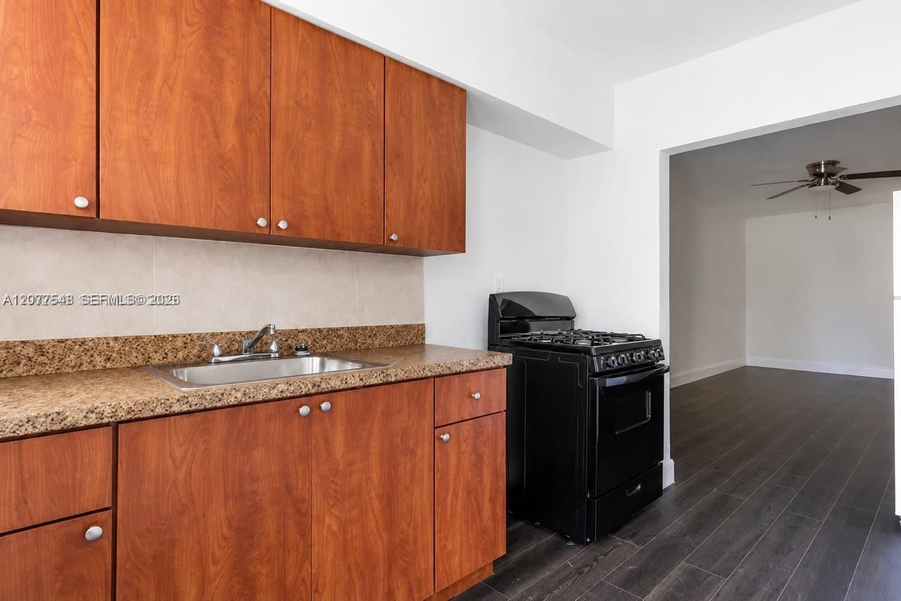 26615 SW 137th Ave, Unit 15, Homestead, FL 33032 Photo