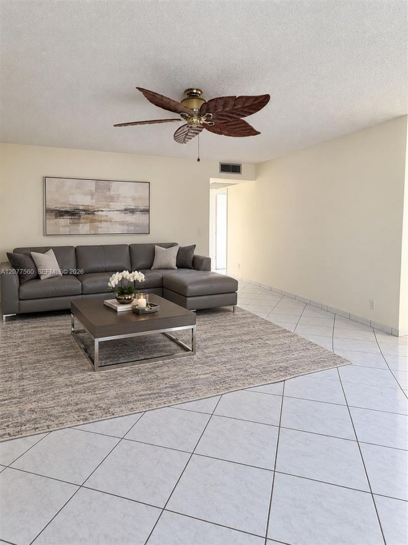 100 SW 132nd Way, Unit 310K, Pembroke Pines, FL 33027 Photo