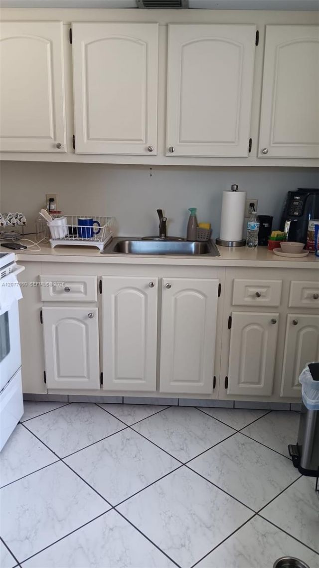 100 SW 132nd Way , Unit 310K, Pembroke Pines, FL 33027 Photo