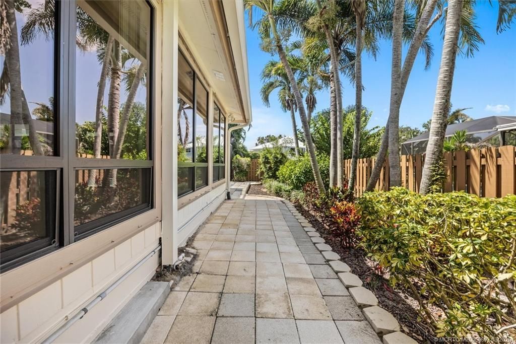1904 NW 22nd Street, Stuart, FL 34994 Photo
