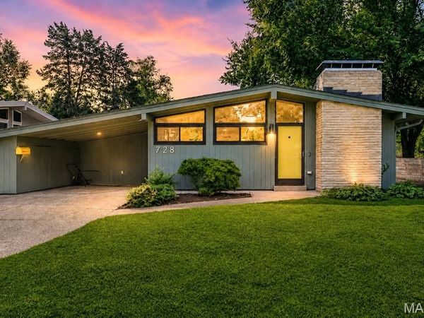 728 Hutchins Drive, St Louis, MO 63126