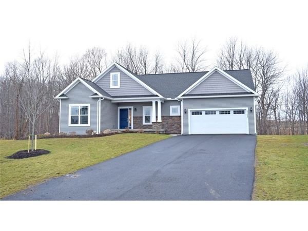 2016 Mae's Landing , Canandaigua, NY 14424