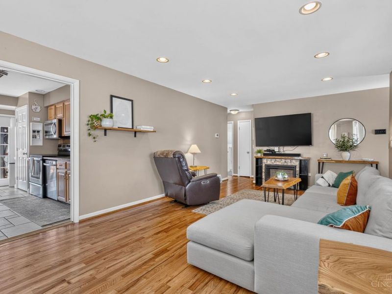 3993 Creek Road, Sharonville, OH 45241 Photo 12
