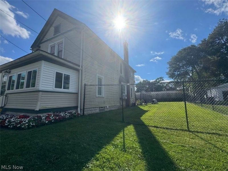 950 Snyder Street, Akron, OH 44307 Photo 5