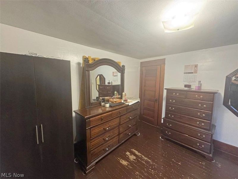 950 Snyder Street, Akron, OH 44307 Photo 9
