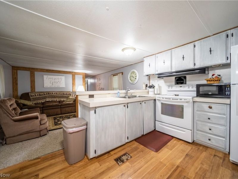 15931 Stocker Ridge Road, Newcomerstown, OH 43832 Photo 3