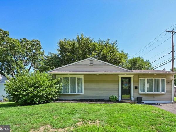 431 MAGNOLIA DRIVE, LEVITTOWN, PA 19054