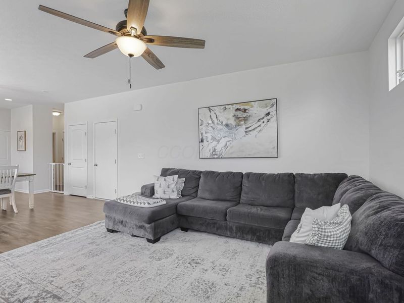 864 Corylus Drive SW, Pataskala, OH 43062 Photo 12