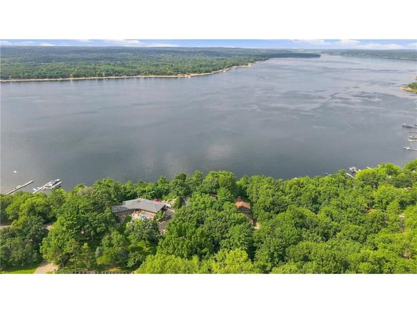 272 Cove Road, Hudson, WI 54016
