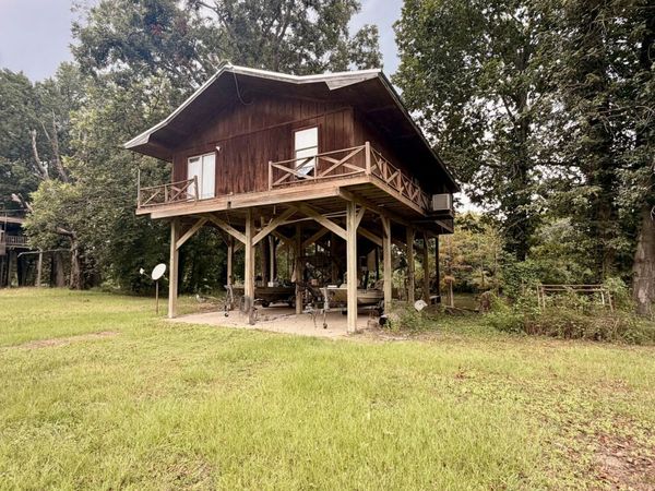 6573 Lake Mary Road, Woodville, MS 39669