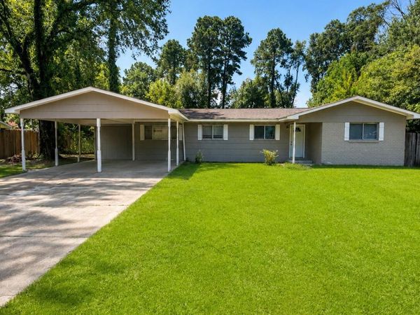 127 Imperial Drive, Jackson, MS 39211