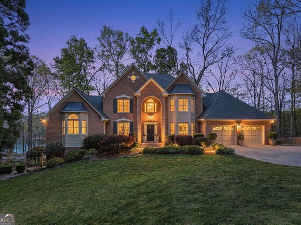 3176 Deepwater Drive, Gainesville, GA 30506