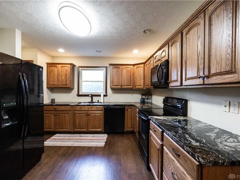 6300 Plateau Drive, Springfield, OH 45502 Photo 7