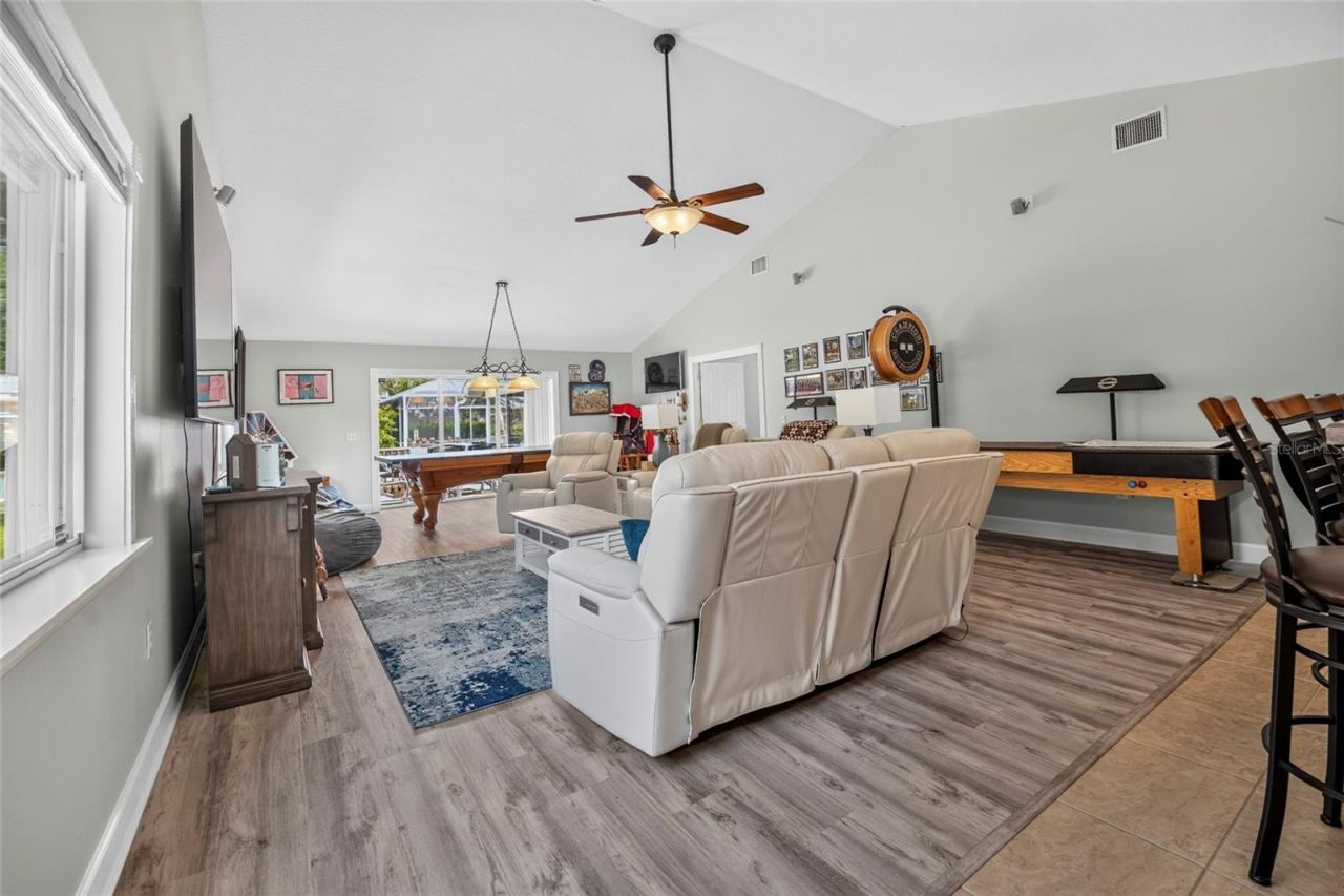 608 Woodview Way, Bradenton, FL 34212 Photo