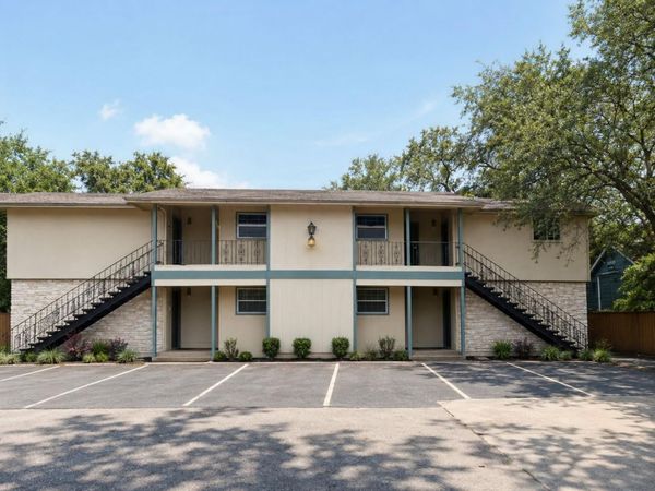 312 E 43 ST, Unit 204, Austin, TX 78751