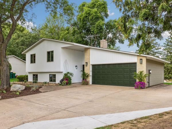 2660 Fairlawn Drive, Stillwater, MN 55082