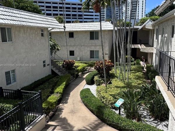 8615 SW 68th Ct , Unit 22, Pinecrest, FL 33156