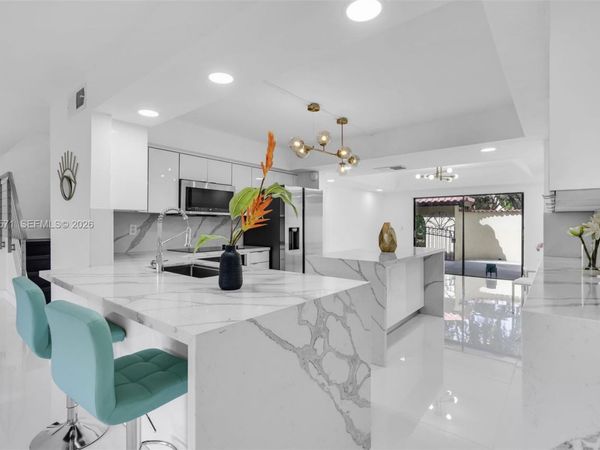 3843 Alcantara Ave , Unit 76B, Doral, FL 33178