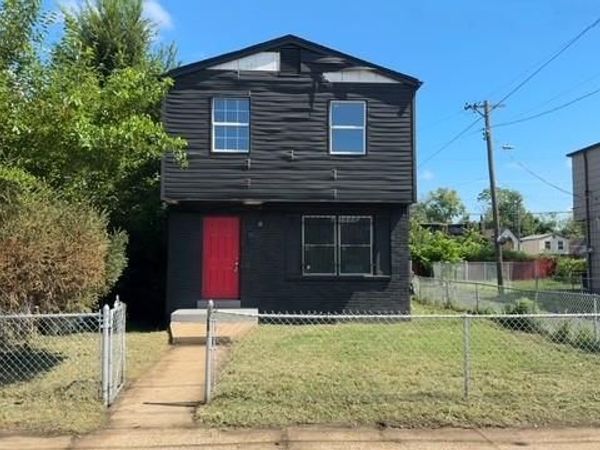 4137 E Lee Avenue , St Louis, MO 63115