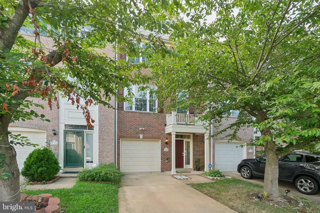 13322 Colchester Ferry Place, Woodbridge, VA 22191 Main Photo